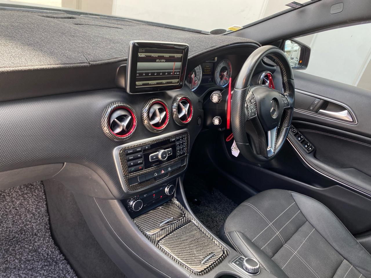 2015 Mercedes-Benz A180