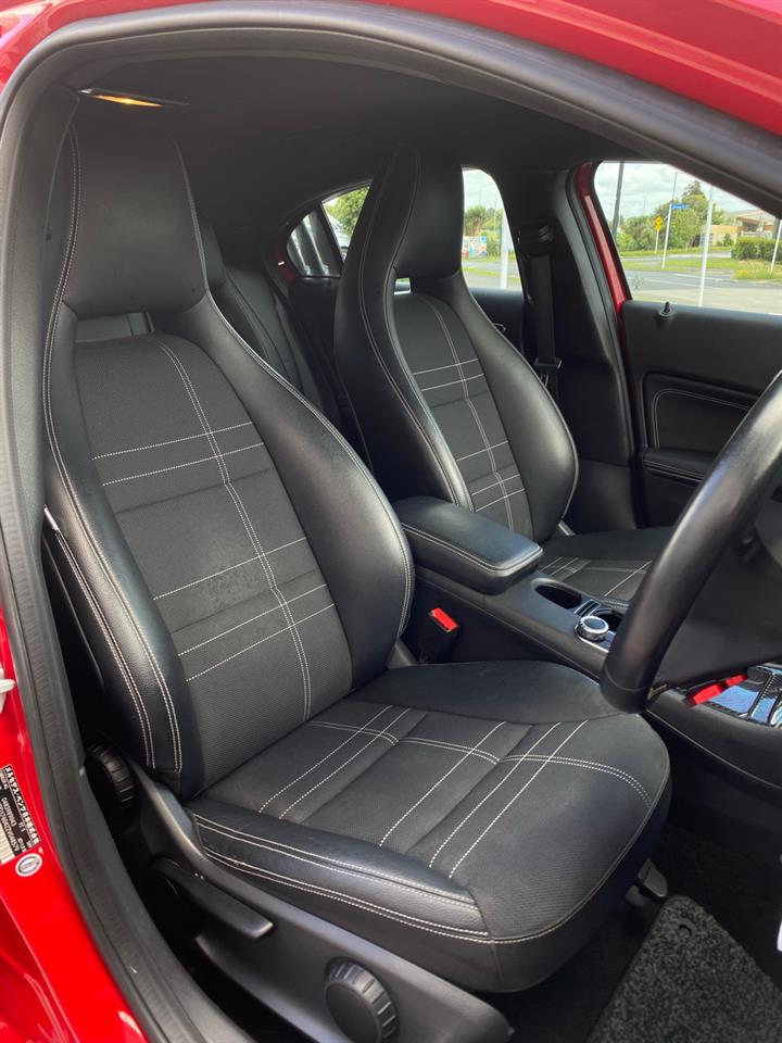 2015 Mercedes-Benz A180