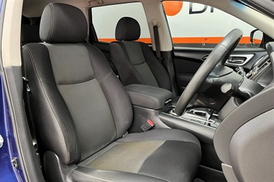 2017 Nissan Pathfinder - Thumbnail