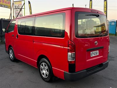 2017 Toyota Hiace - Thumbnail