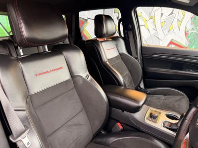 2019 Jeep GRAND CHEROKEE - Thumbnail
