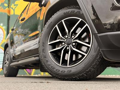 2019 Jeep GRAND CHEROKEE - Thumbnail