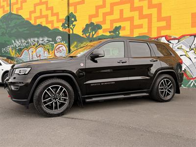 2019 Jeep GRAND CHEROKEE - Thumbnail