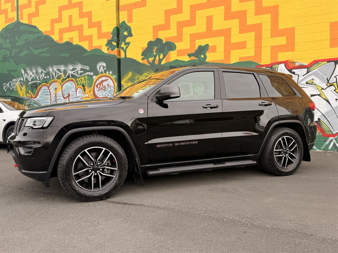 2019 Jeep GRAND CHEROKEE