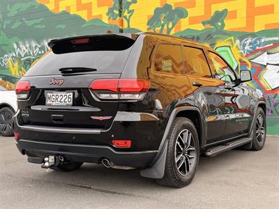 2019 Jeep GRAND CHEROKEE - Thumbnail
