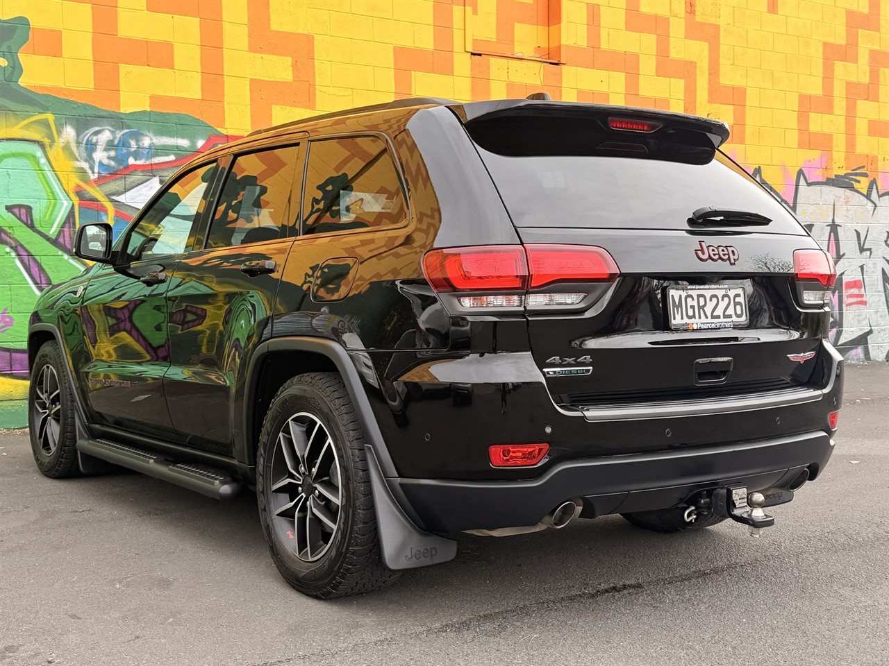 2019 Jeep GRAND CHEROKEE