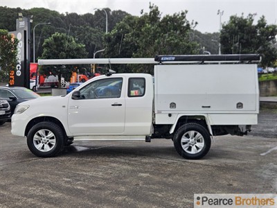 2015 Toyota Hilux - Thumbnail