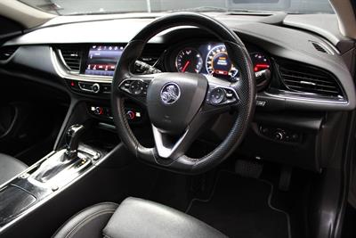 2018 Holden Commodore - Thumbnail