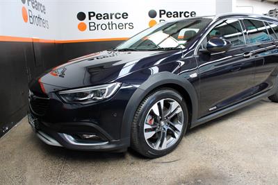 2018 Holden Commodore - Thumbnail
