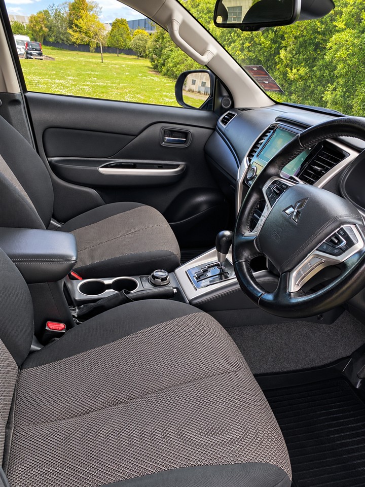 2022 Mitsubishi Triton