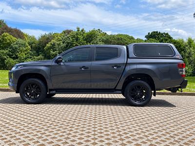 2022 Mitsubishi Triton - Thumbnail