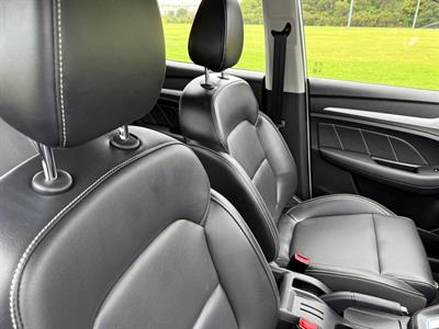 2022 MG ZS - Thumbnail