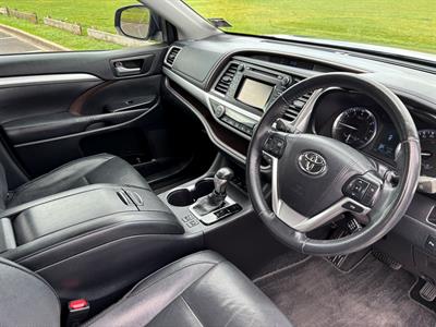 2015 Toyota Highlander - Thumbnail