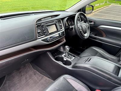 2015 Toyota Highlander - Thumbnail