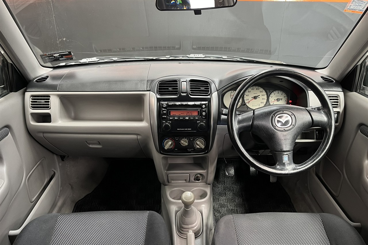 2001 Mazda Demio