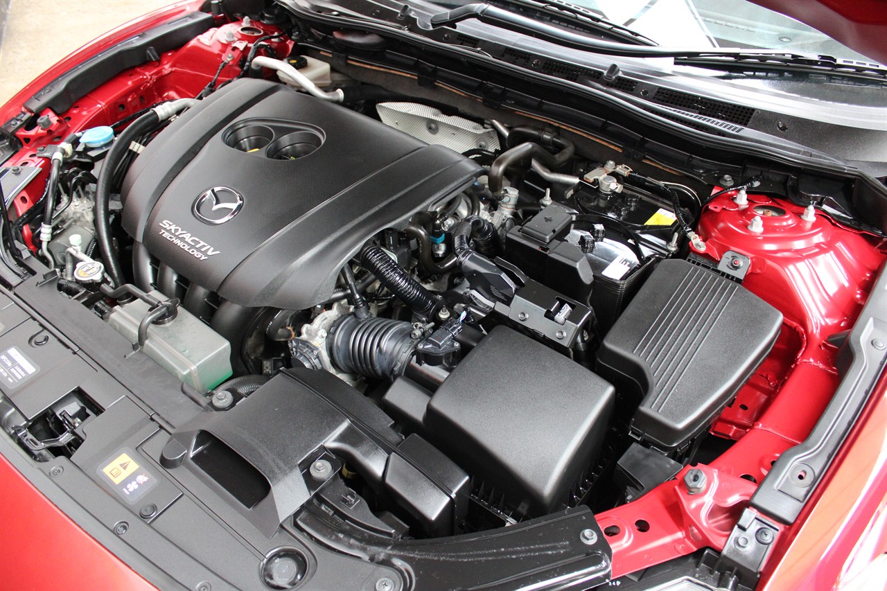 2013 Mazda Atenza