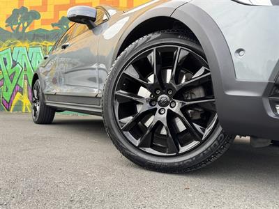 2017 Volvo V90 - Thumbnail