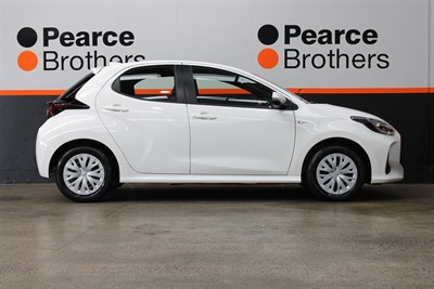 2026 Toyota YARIS - Thumbnail