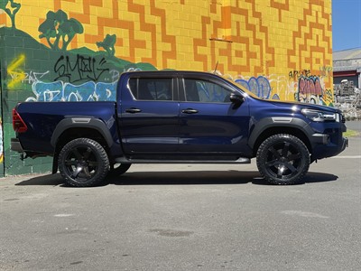 2021 Toyota Hilux - Thumbnail