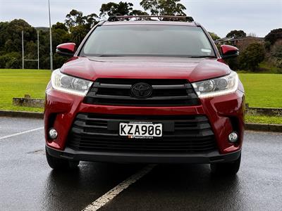 2017 Toyota Highlander - Thumbnail