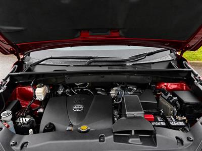 2017 Toyota Highlander - Thumbnail