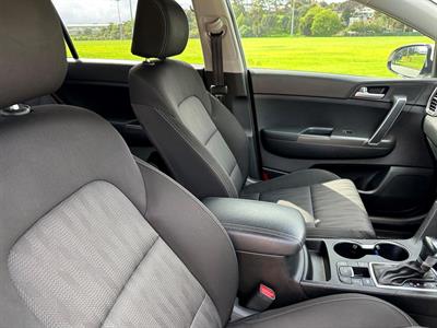 2019 Kia SPORTAGE - Thumbnail