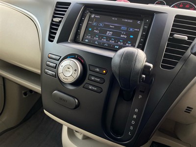 2010 Mazda Biante - Thumbnail