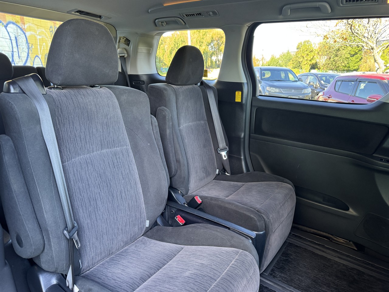 2012 Toyota Vellfire