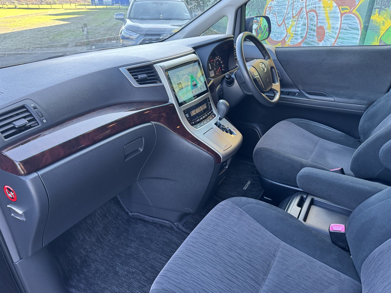 2012 Toyota Vellfire