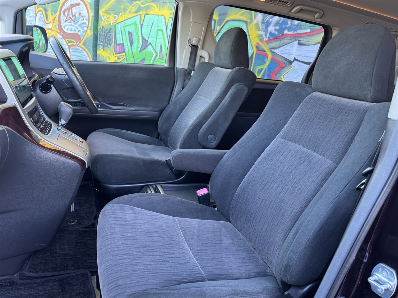 2012 Toyota Vellfire