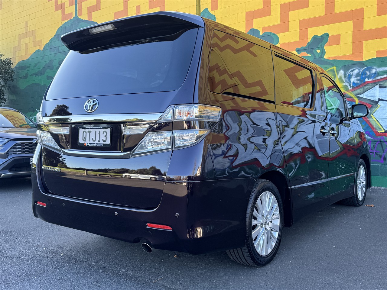 2012 Toyota Vellfire