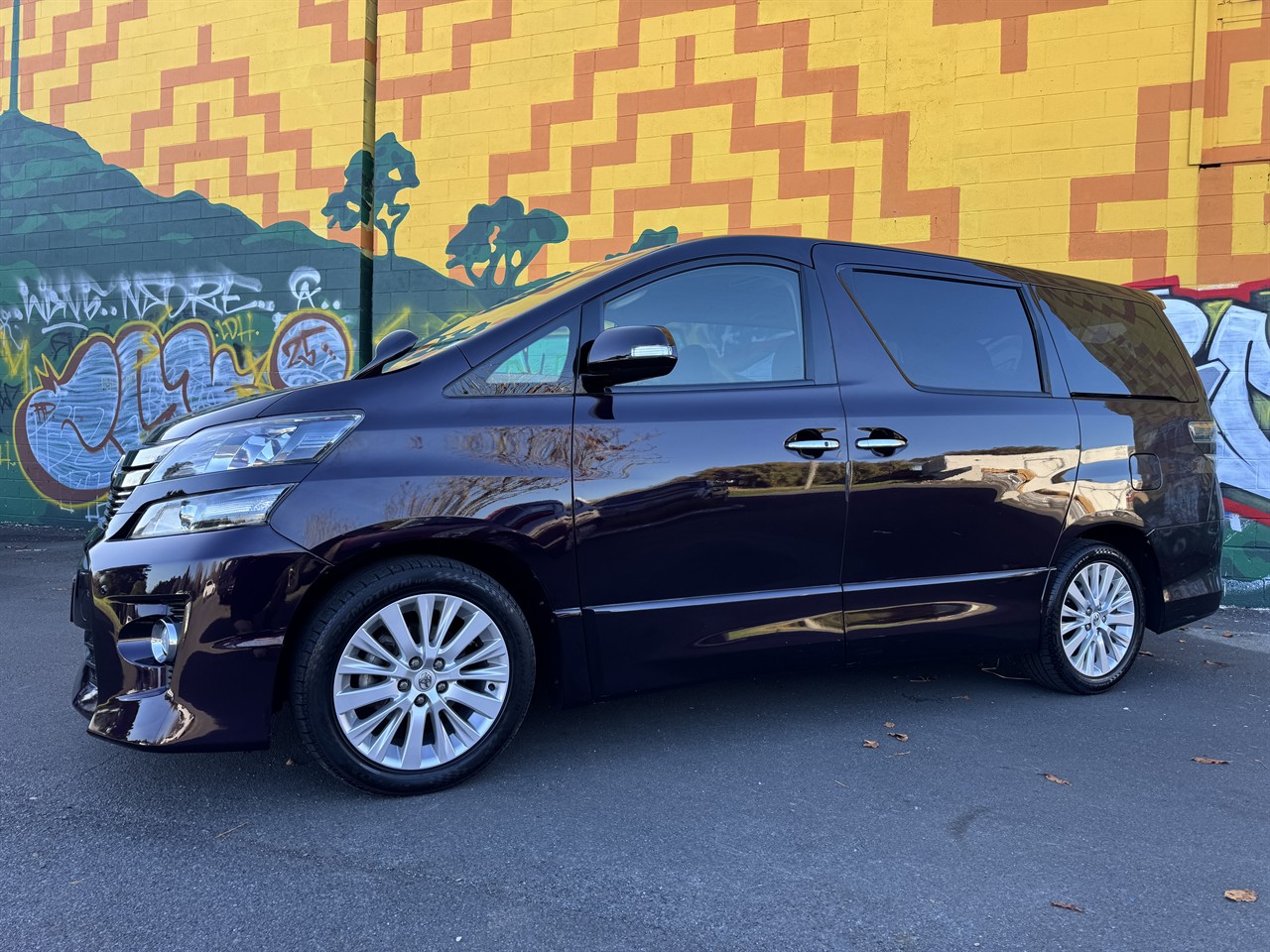 2012 Toyota Vellfire