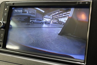 2015 Toyota PRIUS - Thumbnail