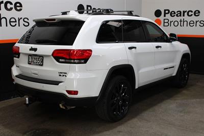 2018 Jeep Grand Cherokee - Thumbnail
