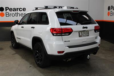 2018 Jeep Grand Cherokee - Thumbnail