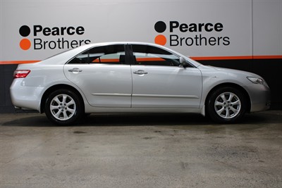 2009 Toyota Camry - Thumbnail