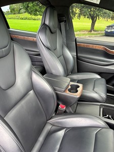 2019 Tesla Model X - Thumbnail