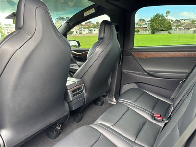 2019 Tesla Model X - Thumbnail