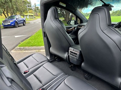 2019 Tesla Model X - Thumbnail