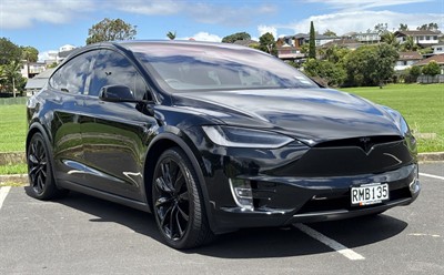 2019 Tesla Model X - Thumbnail