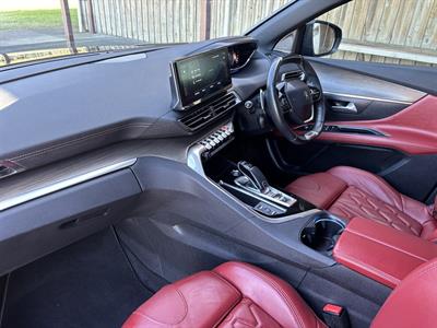 2022 Peugeot 3008 - Thumbnail