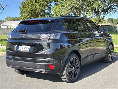 2022 Peugeot 3008 - Thumbnail