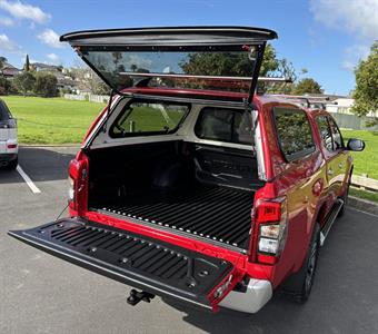 2020 Mitsubishi Triton - Thumbnail