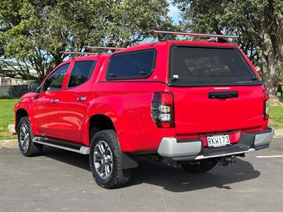 2020 Mitsubishi Triton - Thumbnail