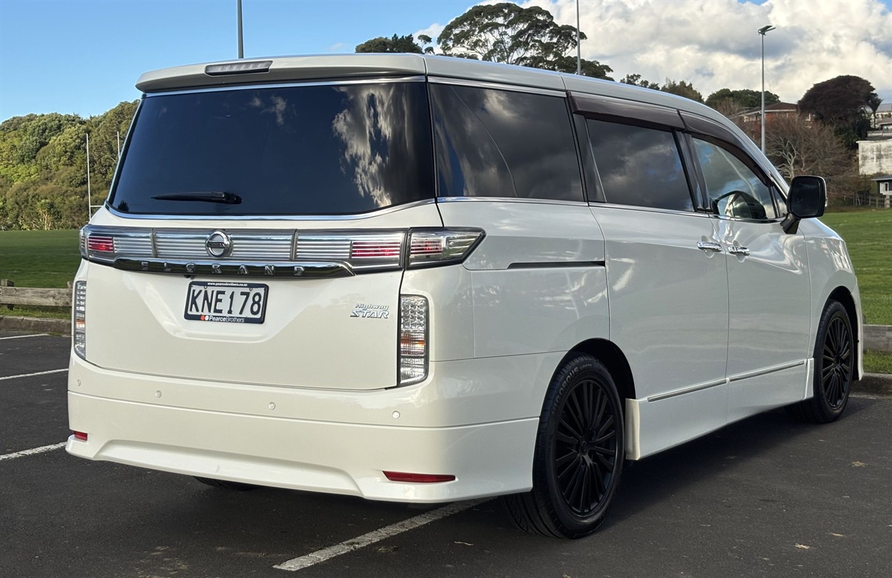 2014 Nissan ELGRAND