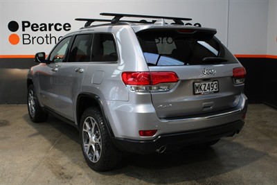 2019 Jeep Grand Cherokee - Thumbnail