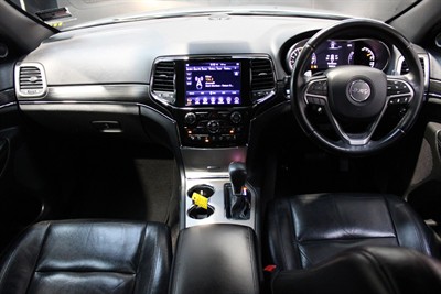 2019 Jeep Grand Cherokee - Thumbnail