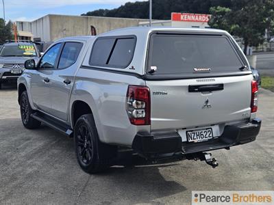 2021 Mitsubishi Triton - Thumbnail
