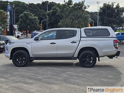 2021 Mitsubishi Triton - Thumbnail