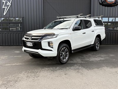 2020 Mitsubishi Triton - Thumbnail